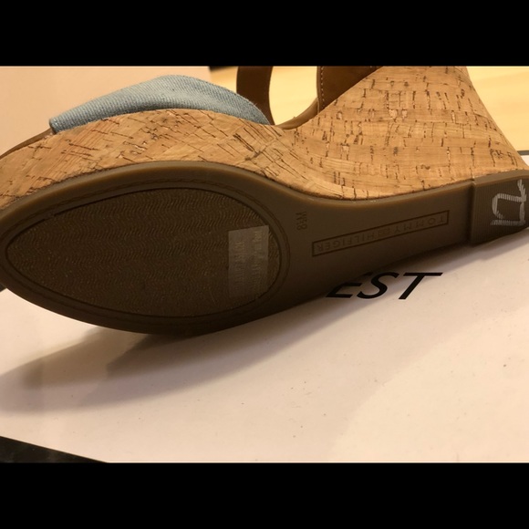 Wedge brand new!! Perfect for summer - Picture 3 of 7